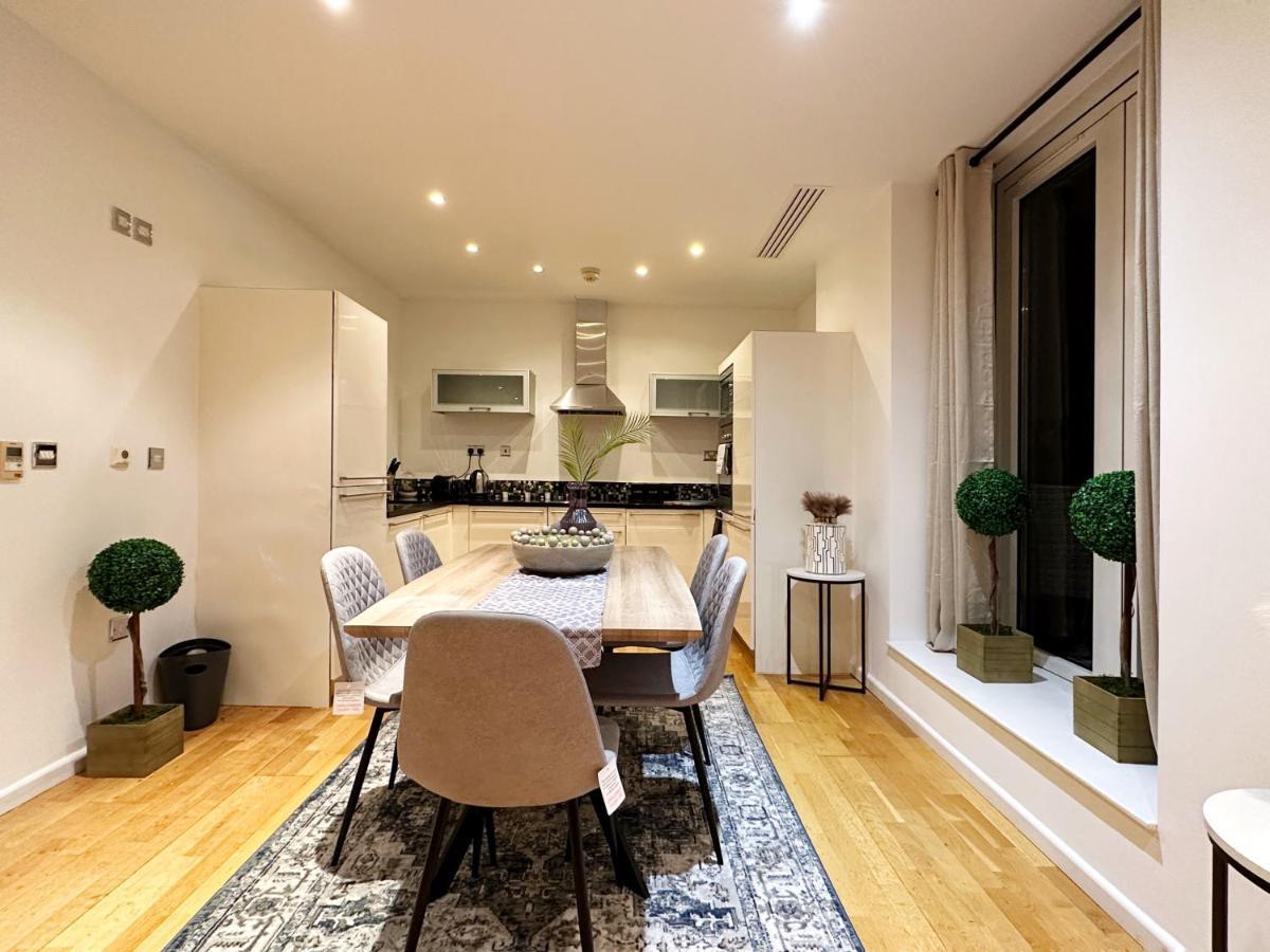 لندن Stylish Apartment In Canary Wharf المظهر الخارجي الصورة